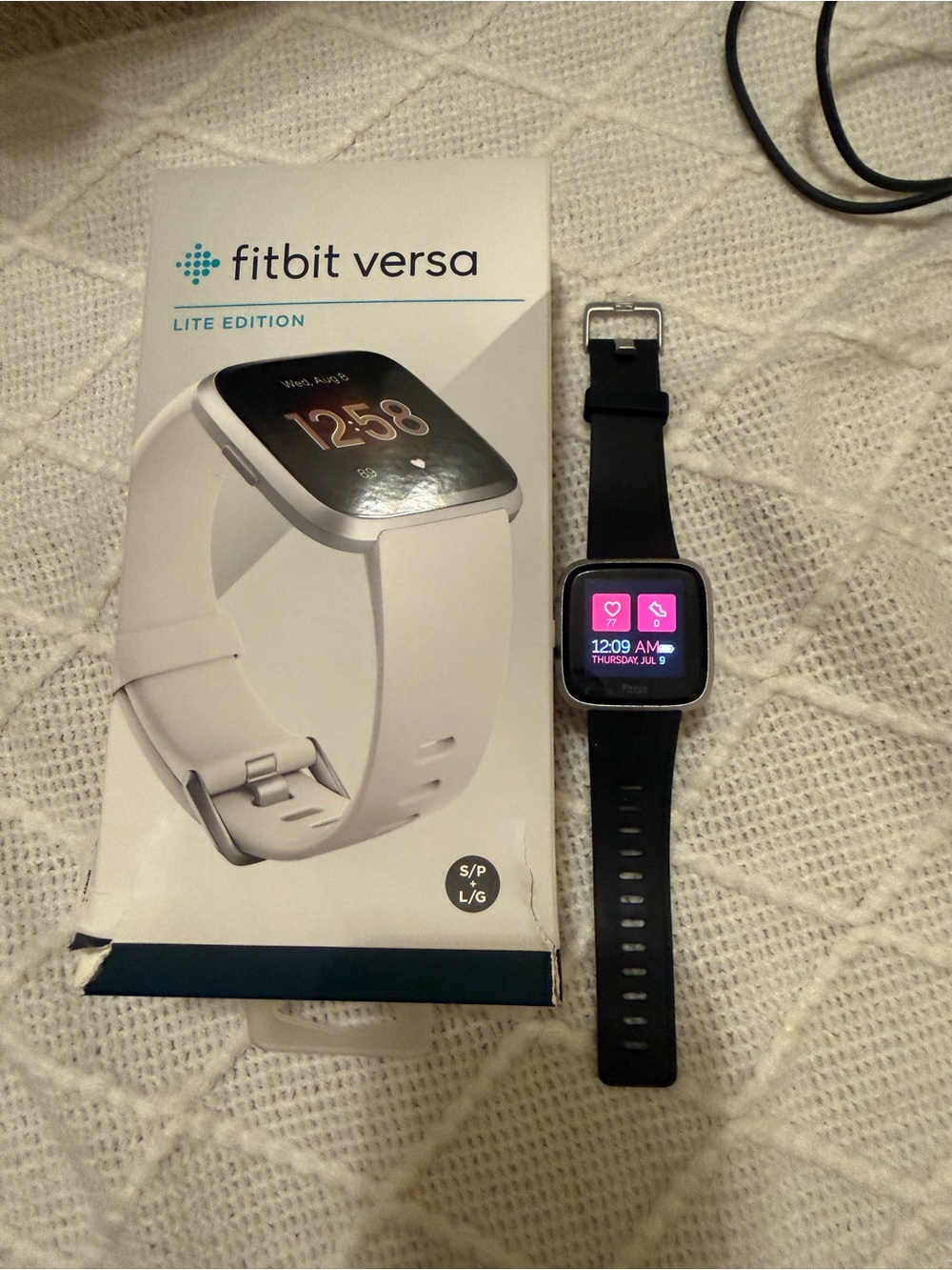 fitbit Versa Lite Edition Black Smartwatch with Square Touchscreen